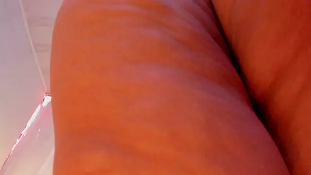 Busty Juicy online show from 22, 2, 2025