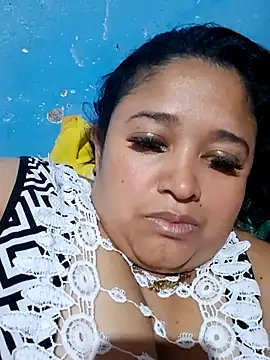 Busty Juicy online show from 10, 3, 2025