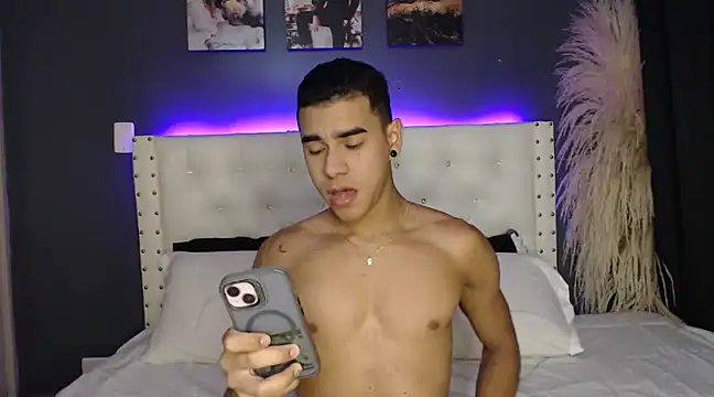 Mackenzzie 777  online show from 19, 3, 2025