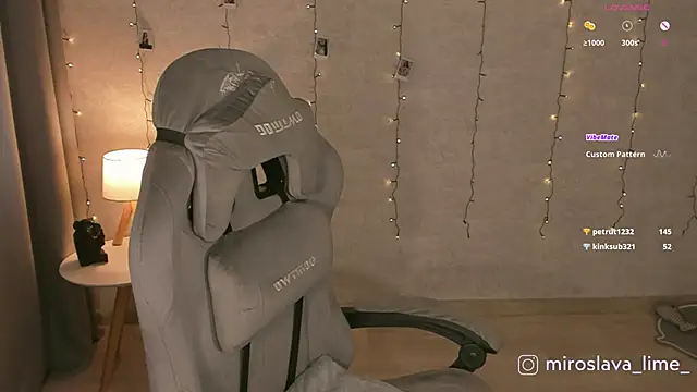 Snapshot of MiroslavaLime chatting on 30, 10, 2025 MiroslavaLime online show from 30, 10, 2025