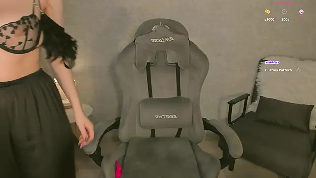 Snapshot of MiroslavaLime chatting on 14, 11, 2025 MiroslavaLime online show from 14, 11, 2025