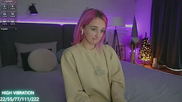 Selena Lily online show from 22, 1, 2025