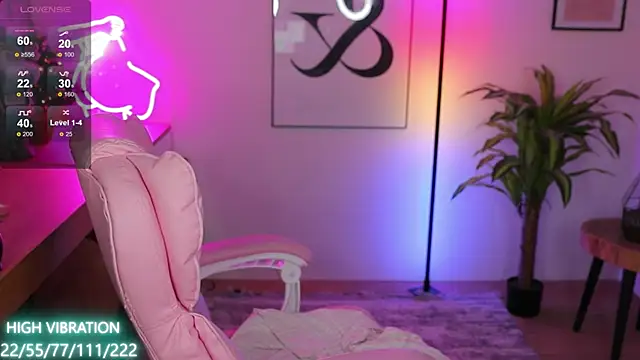 Selena Lily online show from 23, 1, 2025