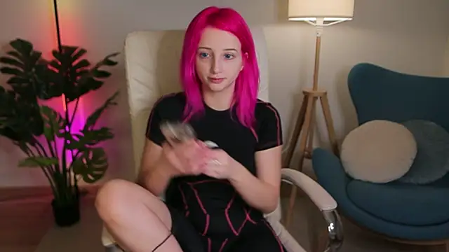 Selena Lily online show from 25, 1, 2025