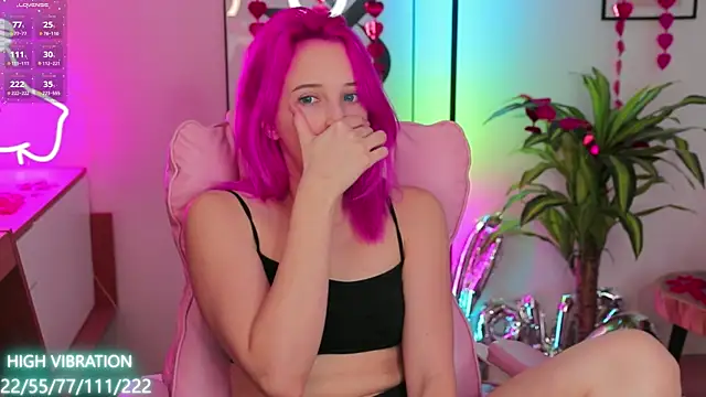 Selena Lily online show from 14, 2, 2025