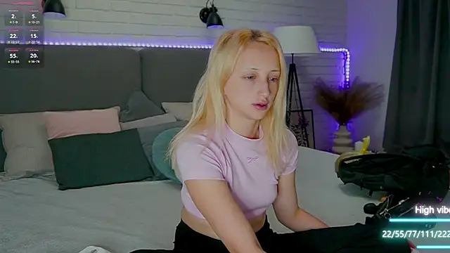 Selena Lily online show from 11, 9, 2025