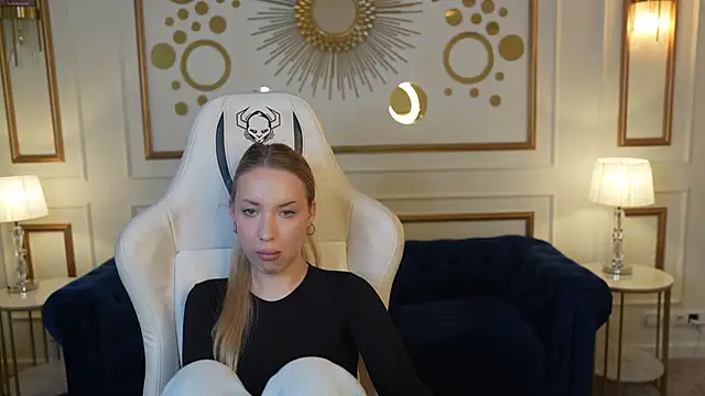 Snapshot of Linda054 chatting on 23, 9, 2025 Linda054 online show from 23, 9, 2025