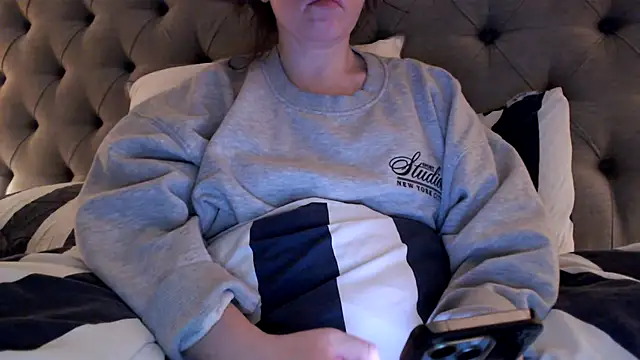 Sandysecret online show from 18, 11, 2025