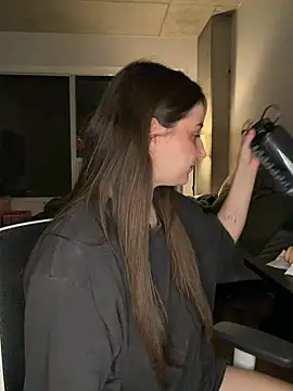 nerdynina online show from 20, 6, 2026