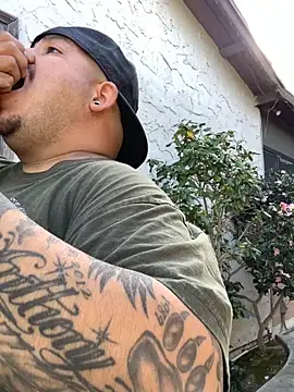 valleyoneofakind online show from 28, 10, 2025