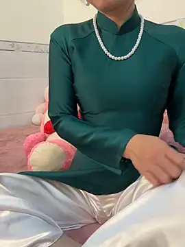    Erin    online show from 8, 5, 2026