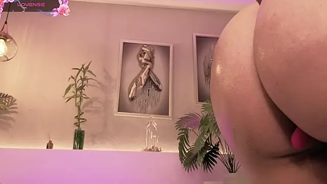 samanthaevanss1 online show from 7, 2, 2026