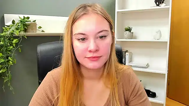 kitty valeria online show from 12, 1, 2025