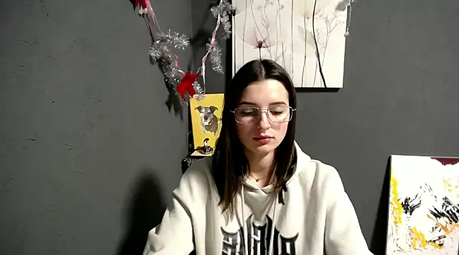 lady olivia  online show from 24, 12, 2024