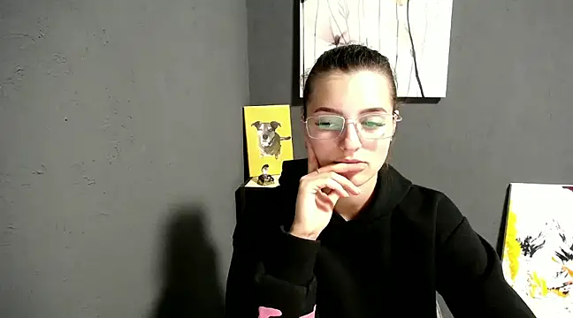 lady olivia  online show from 10, 2, 2025