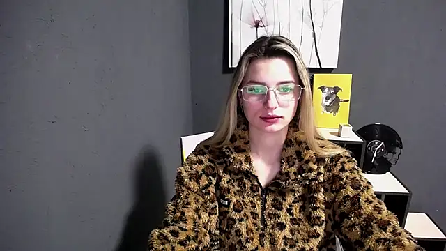 Snapshot of lady_olivia_ chatting on 5, 3, 2026 lady olivia online show from 5, 3, 2026