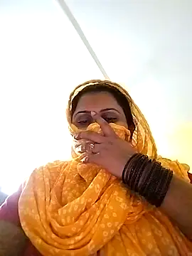 Riya Sexy Baby online show from 7, 10, 2025