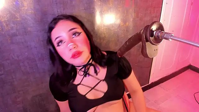 emy evie online show from 23, 10, 2025