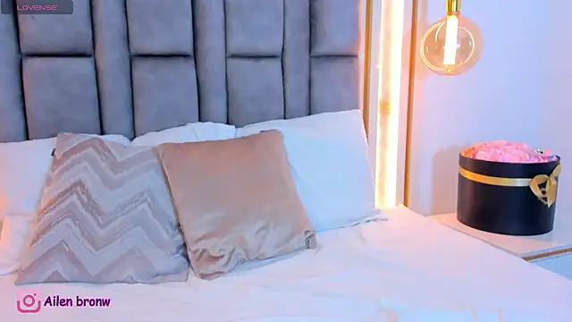 Snapshot of elianabrown chatting on 22, 3, 2026 elianabrown online show from 22, 3, 2026