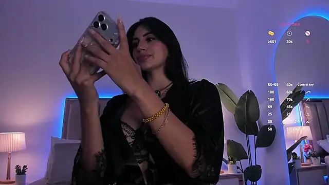 Taylor-Jonnees online show from 9, 5, 2026