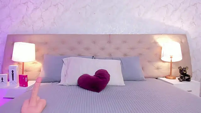 Snapshot of SofieReyes chatting on 4, 4, 2026 SofieReyes online show from 4, 4, 2026