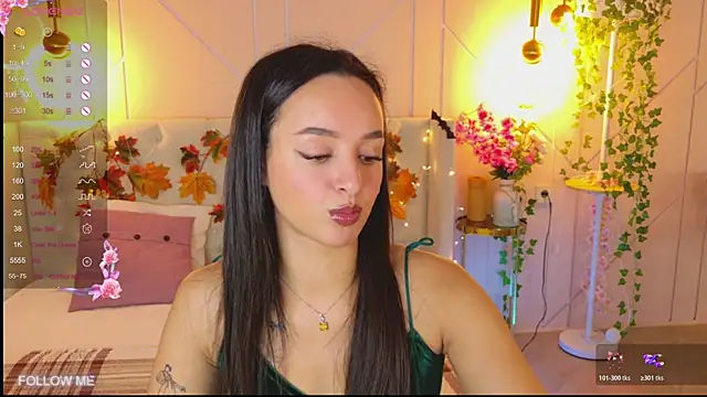 Lolly Neal online show from 7, 11, 2025