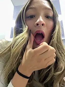 Victoria Adams14 online show from 11, 1, 2026