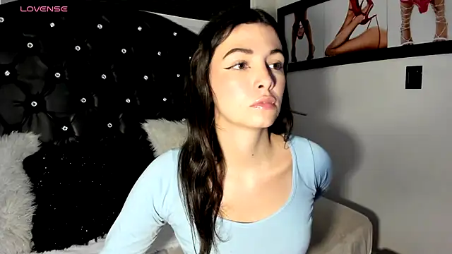Snapshot of diana_queen_ chatting on 12, 12, 2024 diana queen  online show from 12, 12, 2024
