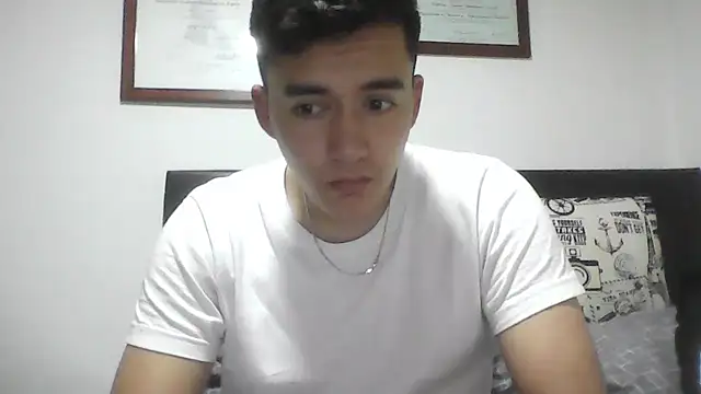 Snapshot of Estebitan_vm chatting on 16, 4, 2026 Estebitan vm online show from 16, 4, 2026
