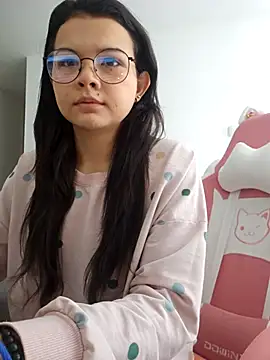 azumiichan online show from 25, 9, 2025