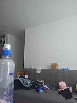 azumiichan online show from 4, 12, 2025