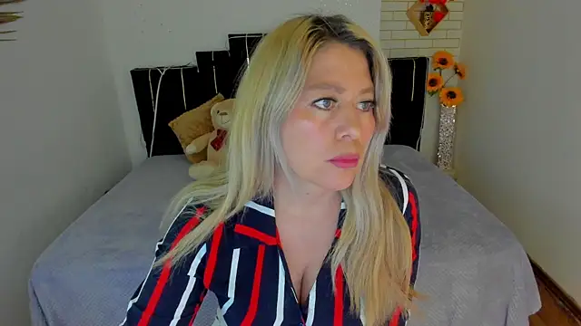 Snapshot of arisha_katy1 chatting on 26, 1, 2025 arisha katy1 online show from 26, 1, 2025