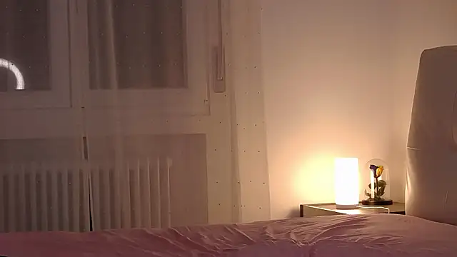 Snapshot of MariaMilan chatting on 11, 3, 2026 MariaMilan online show from 11, 3, 2026