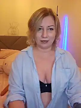 Snapshot of zarina3003 chatting on 11, 1, 2026 zarina3003 online show from 11, 1, 2026