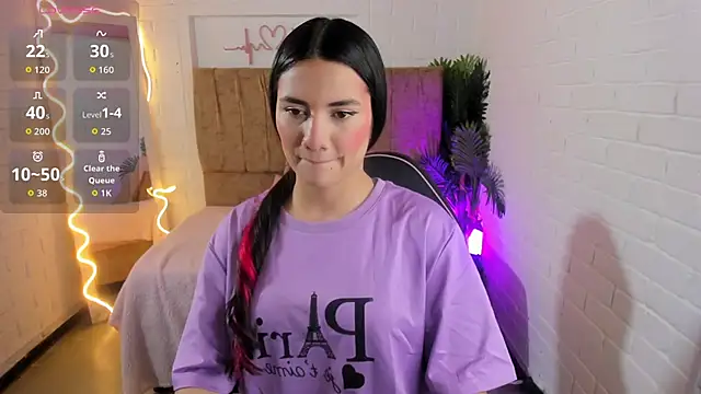 Snapshot of Chiara_tay chatting on 26, 9, 2025 Chiara tay online show from 26, 9, 2025