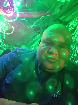 Snapshot of thecoolarrow chatting on 30, 10, 2025 thecoolarrow online show from 30, 10, 2025