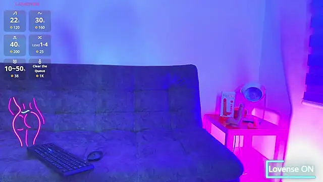 Snapshot of KataAswad chatting on 15, 12, 2025 KataAswad online show from 15, 12, 2025