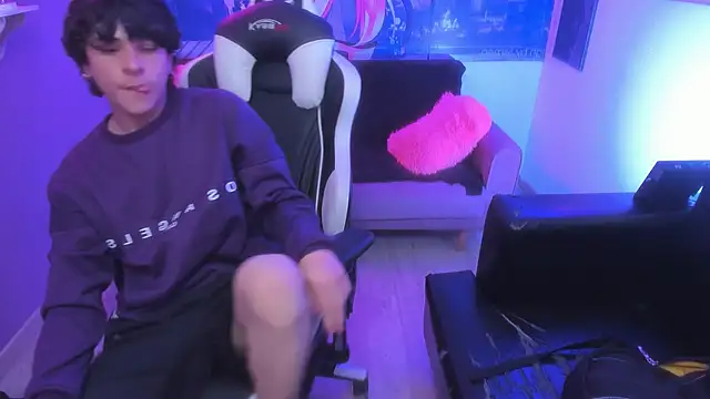 Luke Howland online show from 10, 12, 2024