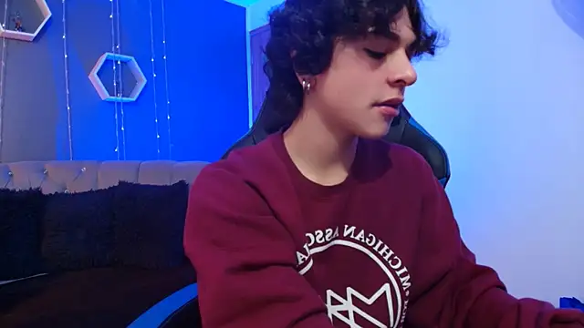 Luke Howland online show from 24, 12, 2024