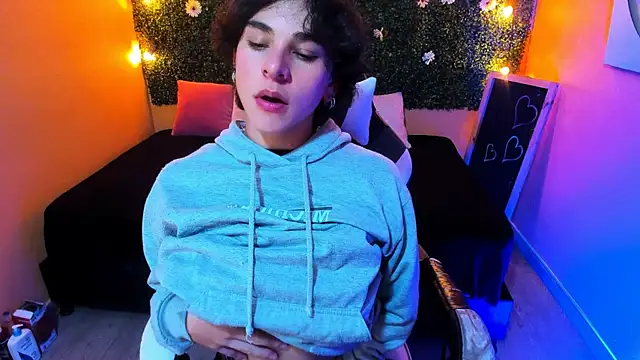 Luke Howland online show from 13, 1, 2025