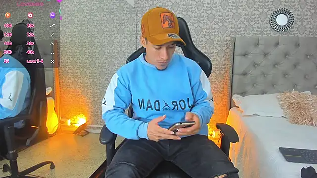 Bryson Collins  online show from 5, 2, 2025