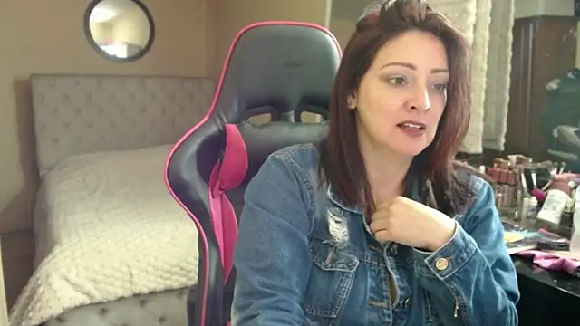 Carol Scottt online show from 21, 2, 2026