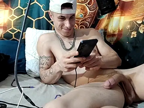 Snapshot of --D-a-D-D-y- chatting on 17, 12, 2025 --D-a-D-D-y- online show from 17, 12, 2025