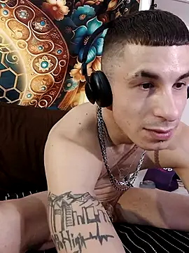 Snapshot of --D-a-D-D-y- chatting on 22, 12, 2025 --D-a-D-D-y- online show from 22, 12, 2025