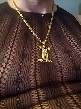 Snapshot of McdyllanXX chatting on 24, 11, 2025 McdyllanXX online show from 24, 11, 2025