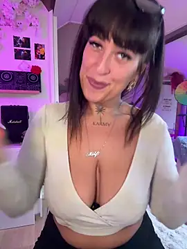 CarolaDrago online show from 8, 5, 2026