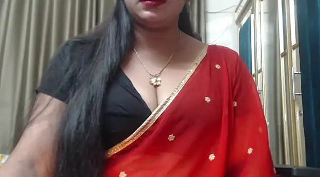 Snapshot of desi-maisa130 chatting on 22, 2, 2025 desi-maisa130 online show from 22, 2, 2025