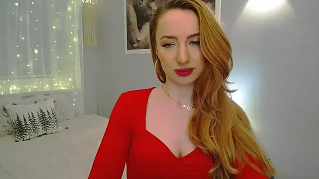 Snapshot of JulietteDiamond chatting on 4, 1, 2025 JulietteDiamond online show from 4, 1, 2025