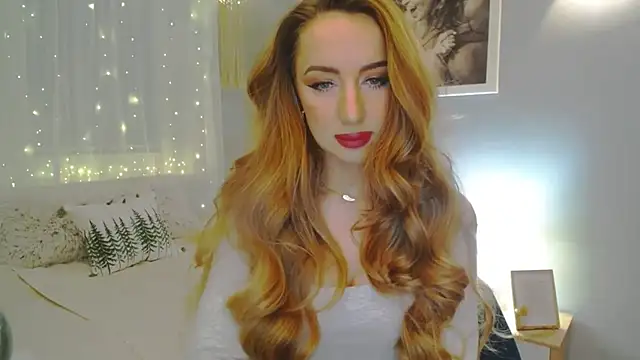Snapshot of JulietteDiamond chatting on 8, 1, 2025 JulietteDiamond online show from 8, 1, 2025
