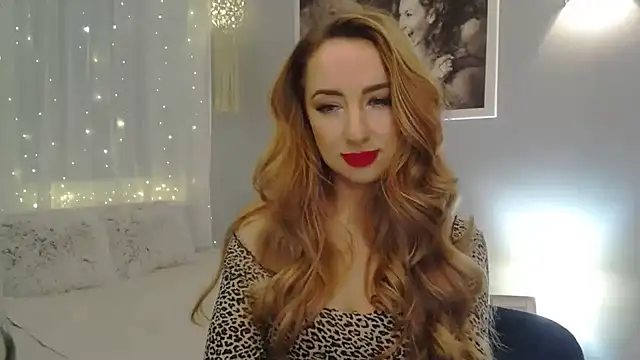 Snapshot of JulietteDiamond chatting on 12, 1, 2025 JulietteDiamond online show from 12, 1, 2025